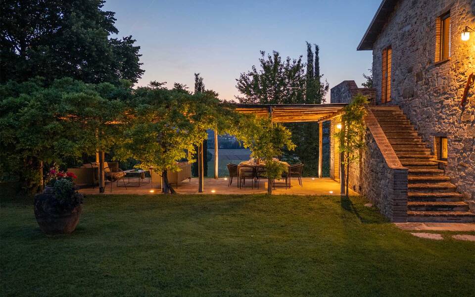 The best luxury villas near Reschio Estate